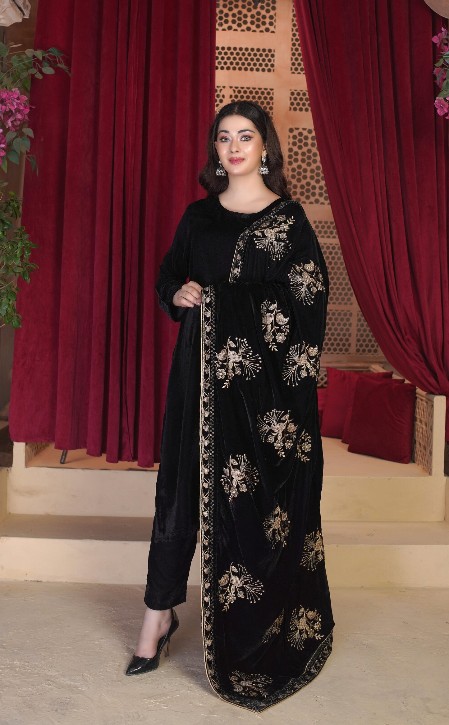 Zarmina - Velvet Shawl SD4