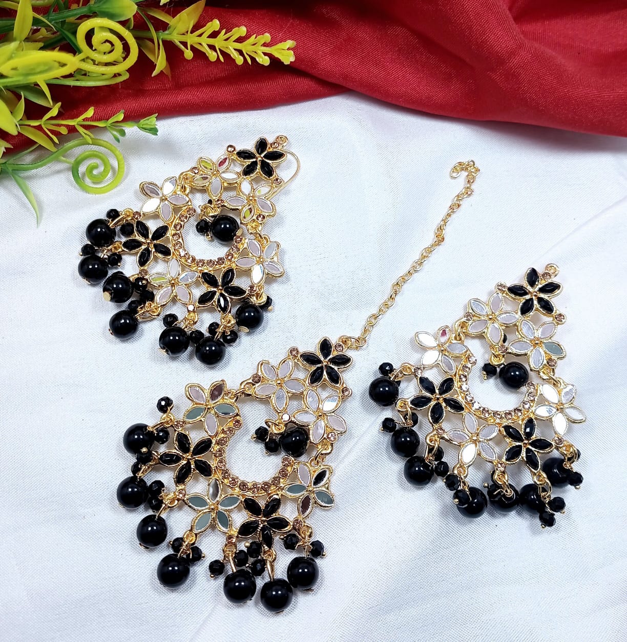 Farshi Kundan Tikka & Earings