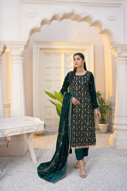 Glamorous Green: Unstitched 3-piece Velvet Suit DS1