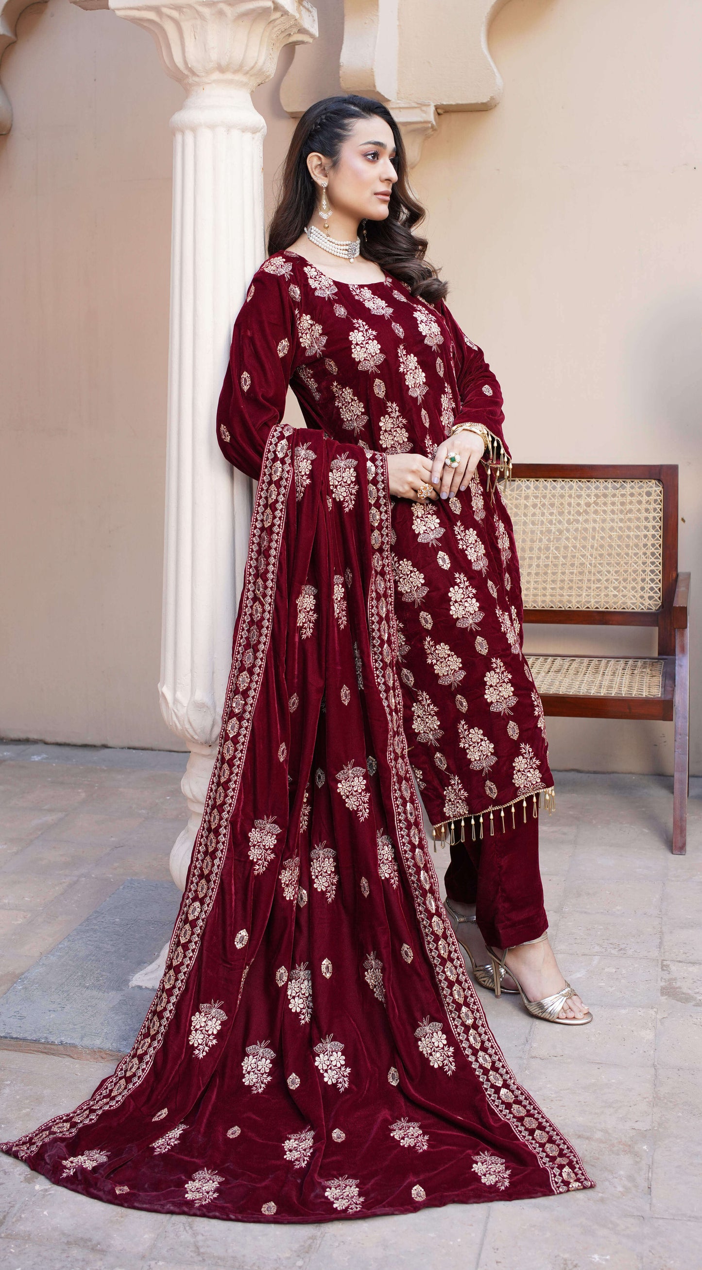 Shan-e-Shab : Unstitched 3-Piece Velvet Suit DS6