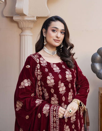 Shan-e-Shab : Unstitched 3-Piece Velvet Suit DS6