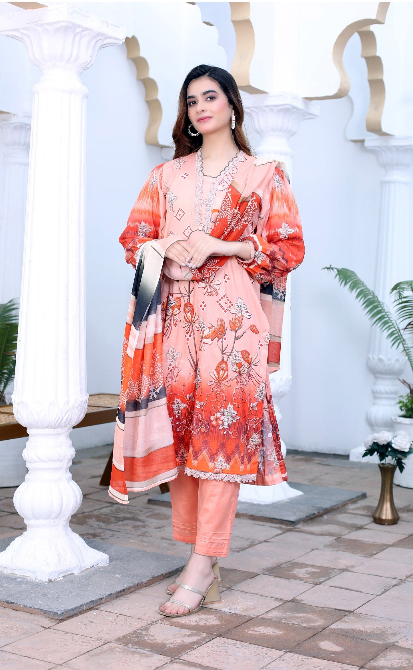 Sunehri Ghazal: Digital Embroidered Lawn Suit ZLP/SD9