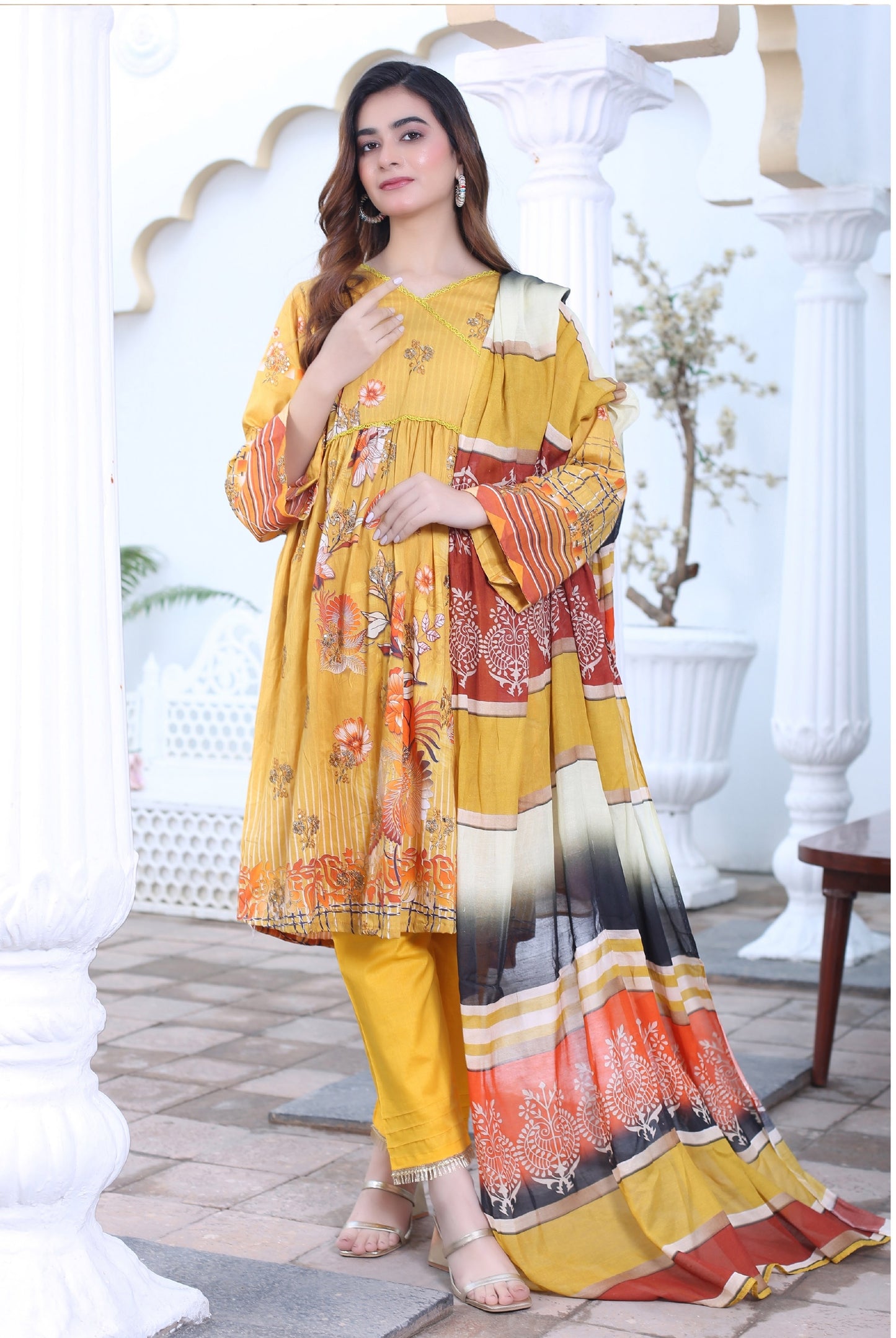 Zeenat - Digital Embroidered Lawn Shirt ZRY/SD1