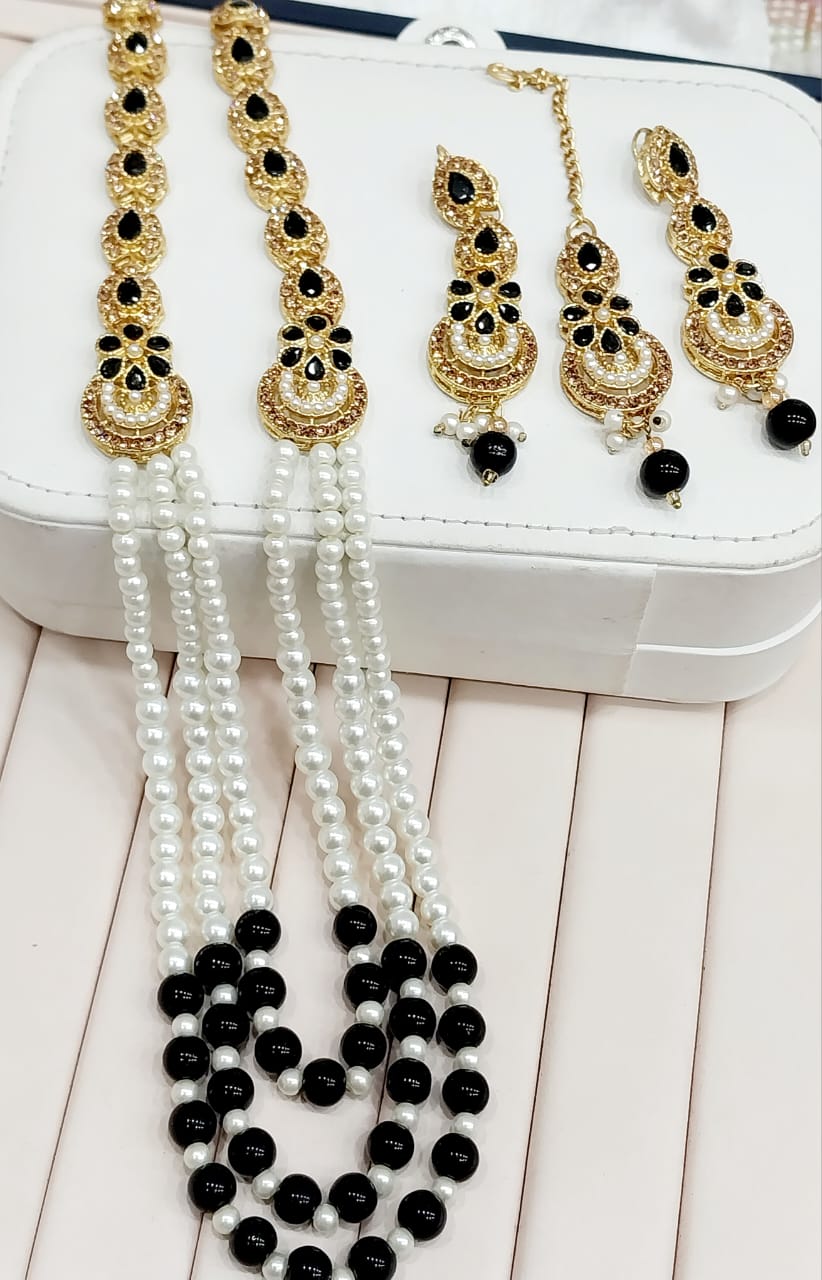 Mala set with bindi and earnings - MS1 Black